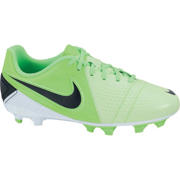 kopacky_nike_5.jpg
